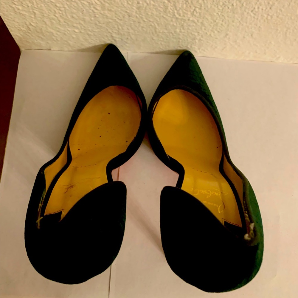 COPY - Christian Looking Size 41